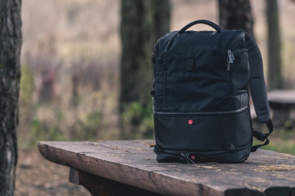 Din ce limbă provine cuvântul „rucsac”?