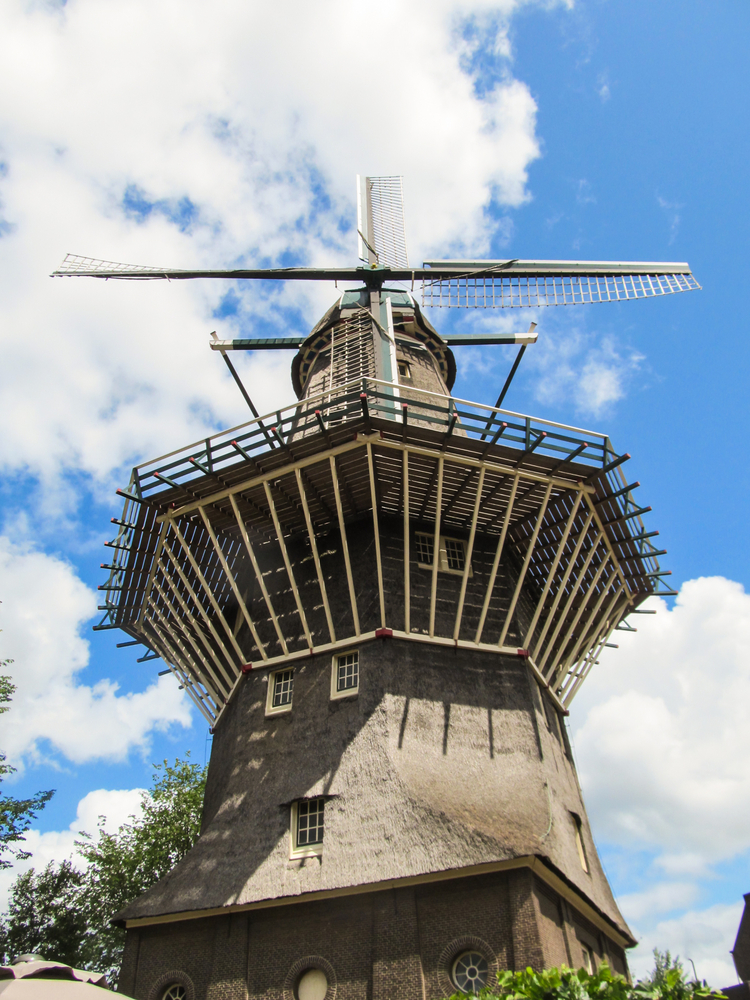 Molen De Gooyer at Funenkade